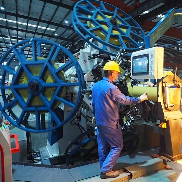 Dây chuyền đùn ống RTP kim loại 3000 Psi áp suất cao trên bờ cuộn cho dầu / khí